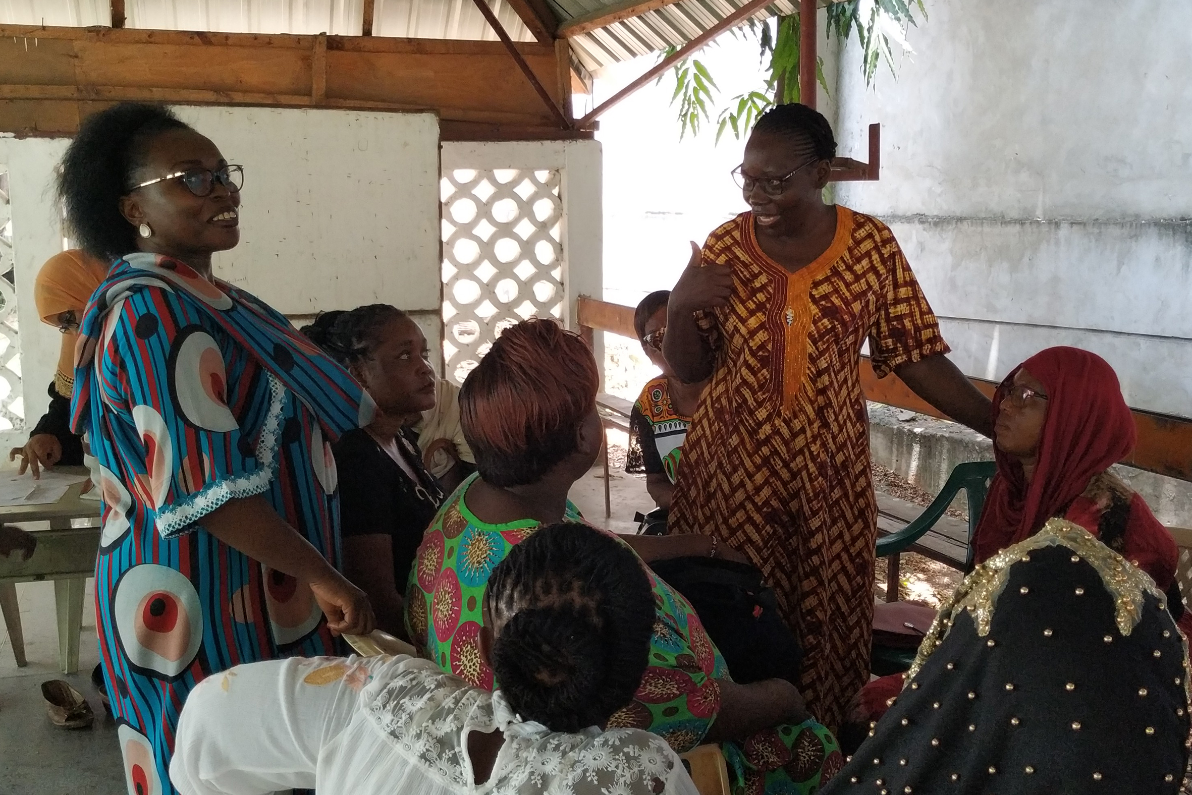 Zu Besuch im Netzwerk „Mombasa Women for Peace„, das Warda Zighe mitgegründet hat.