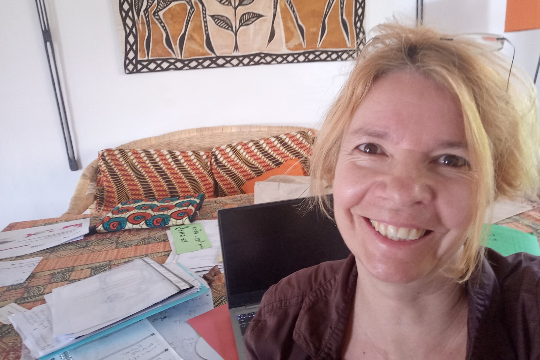 Katja Gruber im Homeoffice in Kigali, Ruanda