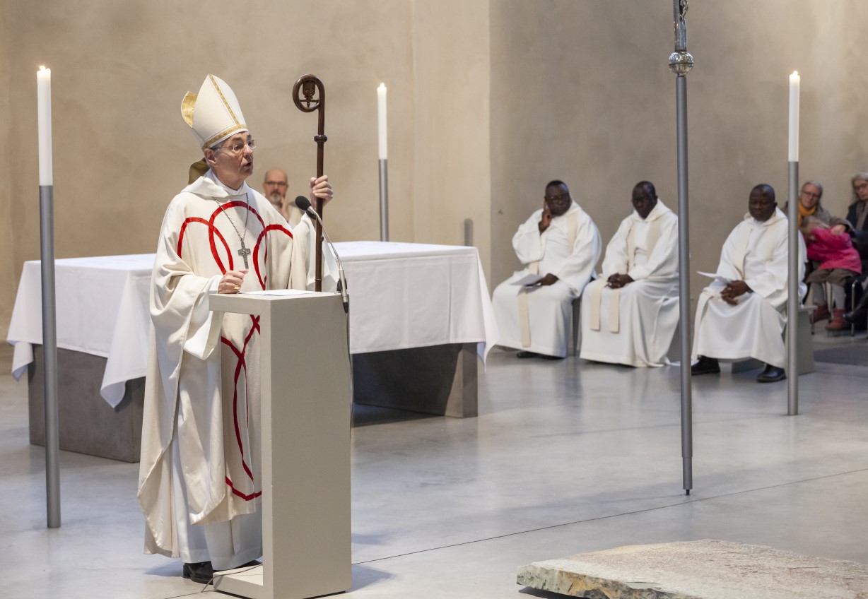 Erzbischof Dr. Ludwig Schick bei seiner Predigt