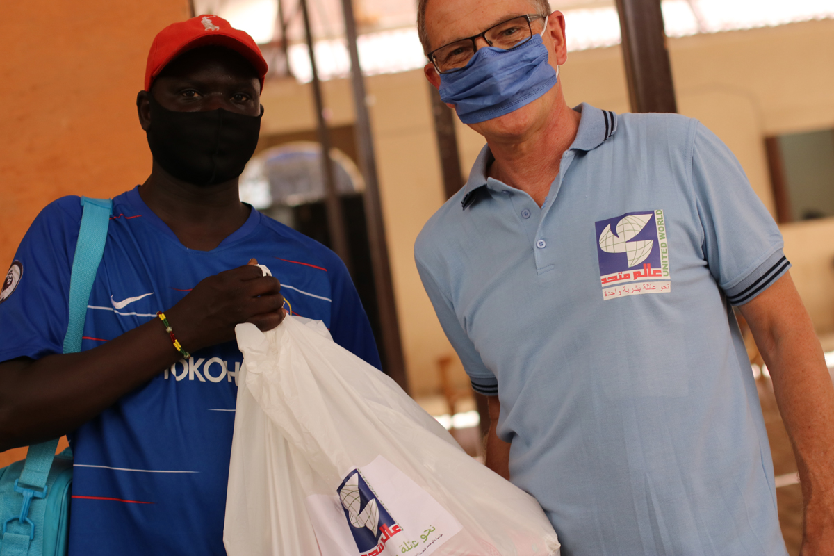 Ausgabe von Paketen im Bezirk „Kilo arba ue nos“ in Kairo