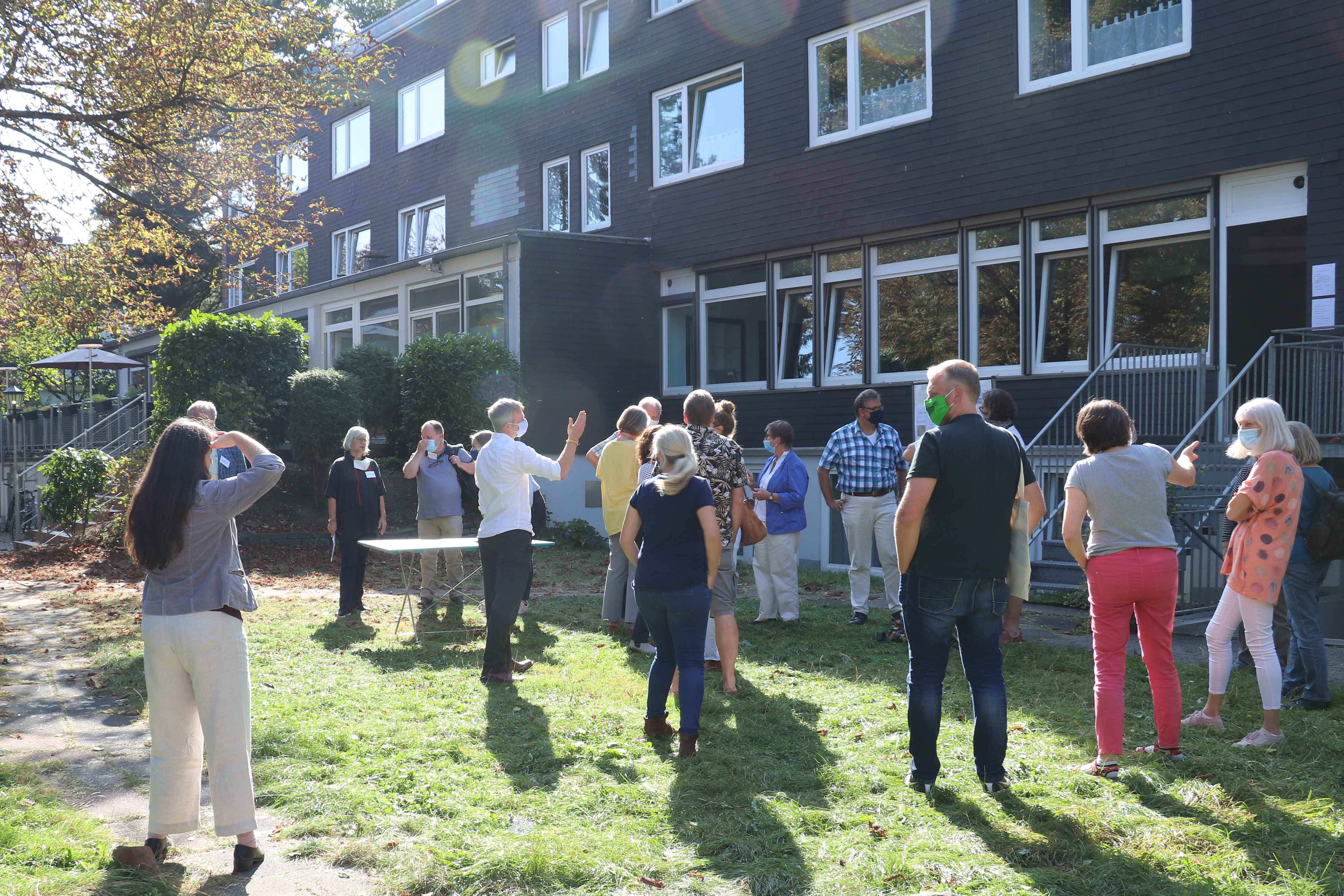 Kennenlernrunde im Freien