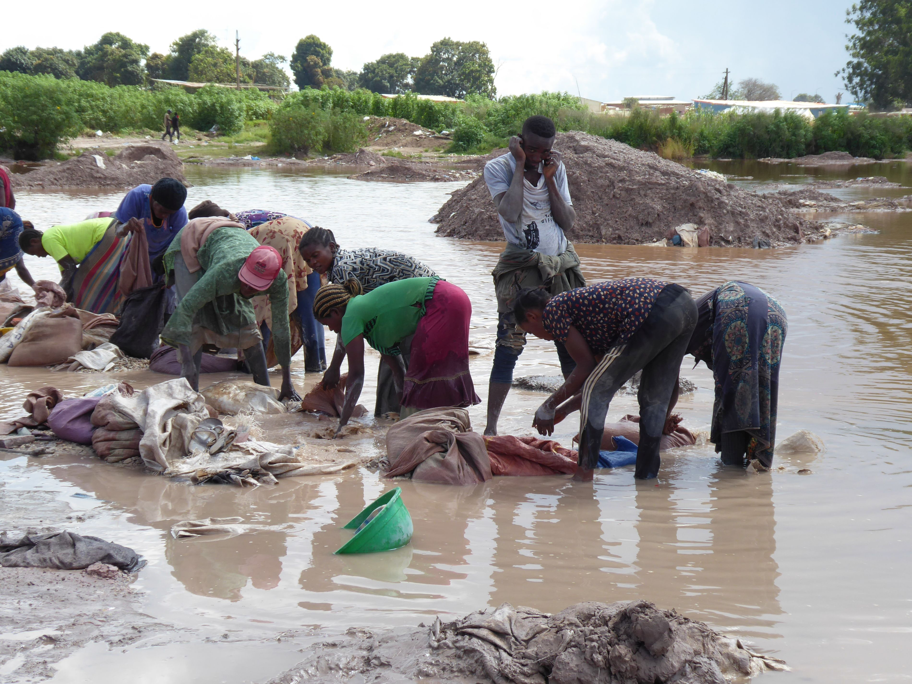 Kooperativenmitglieder im Kobaltabbau