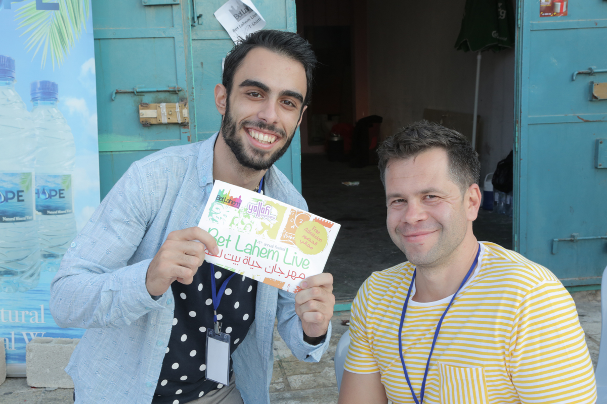 Elias Deis, Geschäftsführer des Holy Land Trust und ZFD-Fachkraft Thomas Trischler (rechts)