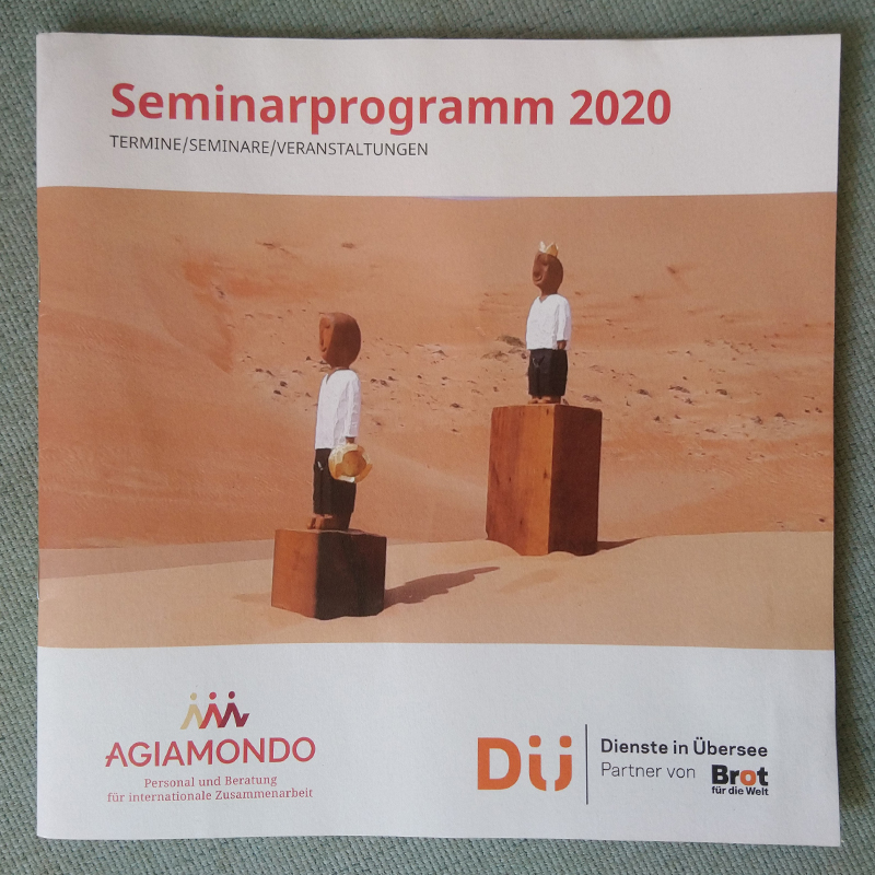Gedruckt oder online - Das aktuelle Seminarprogramm von AGIAMONDO