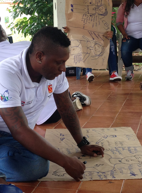 Jugendliche Straftäter*innen werden beim Ausstieg aus den kriminellen Strukturen unterstützt.