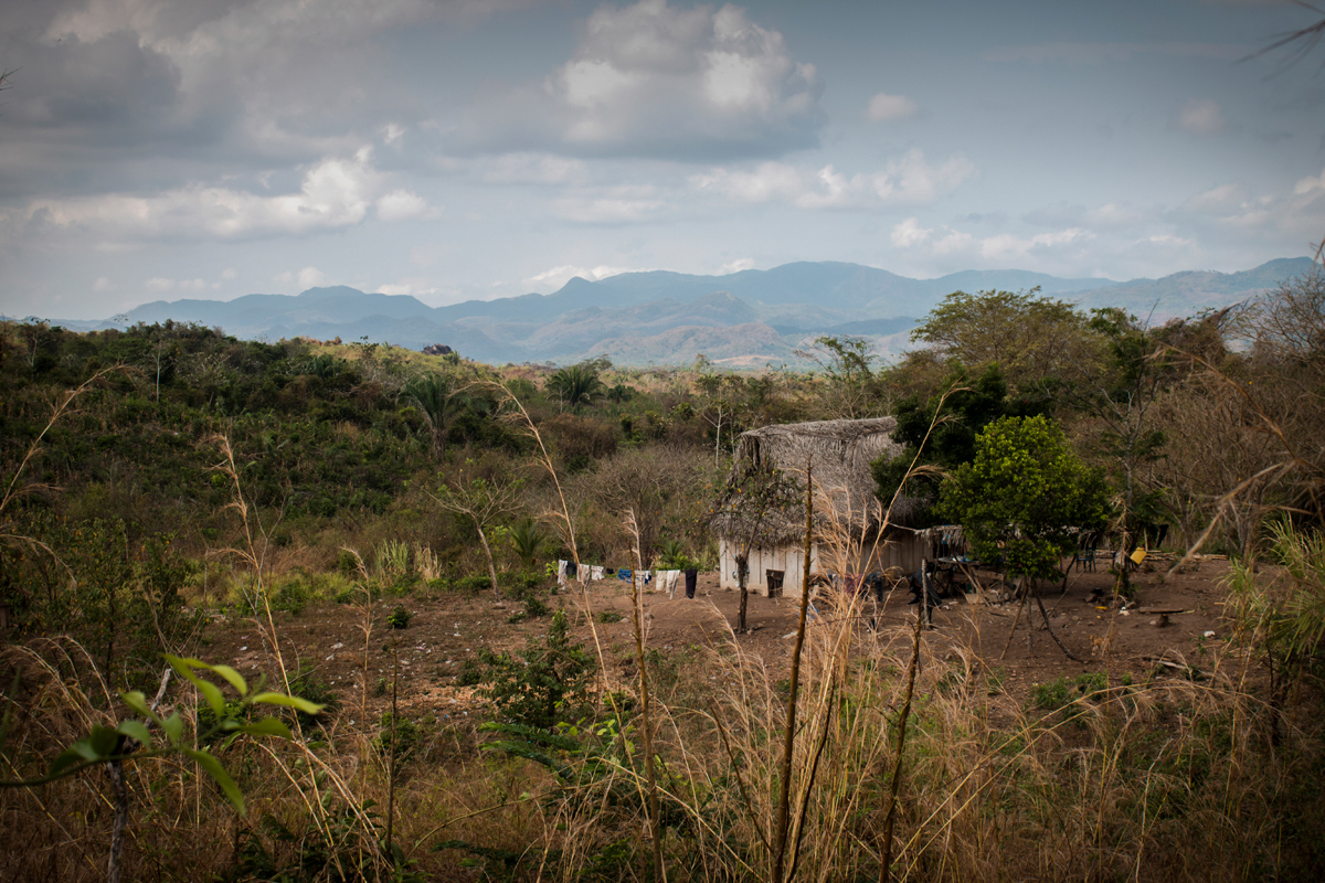 In den Landgemeinden des Magdalena Medio sind die Menschen für Informationen auf persönliche Kontakte angewiesen, weil sie ohne Telefon- und Internetverbindung leben.