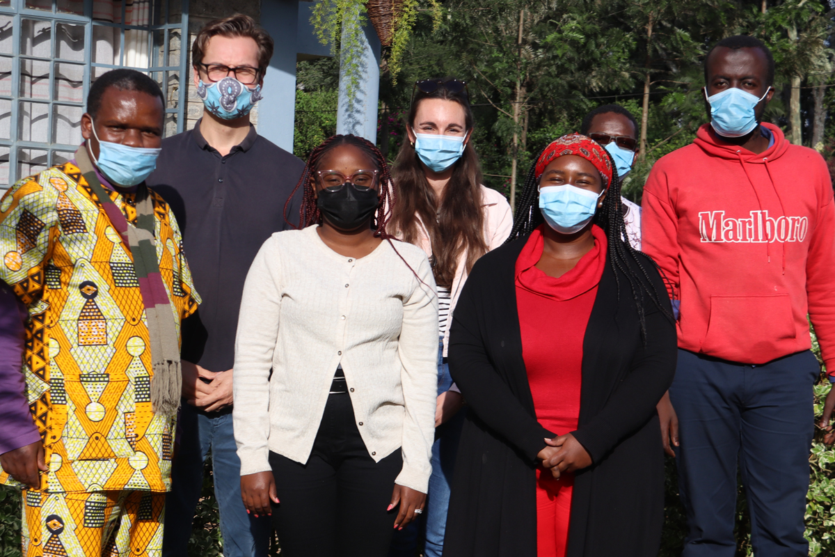 Das Team von IRDIS: Fr. Innocent Maganya, Matthias Eder, Milkah Bosibori, Susann Gihr, Debra Nyakundi, Fr. Adrien Sawadogo Abdallah Leboi (von links) 