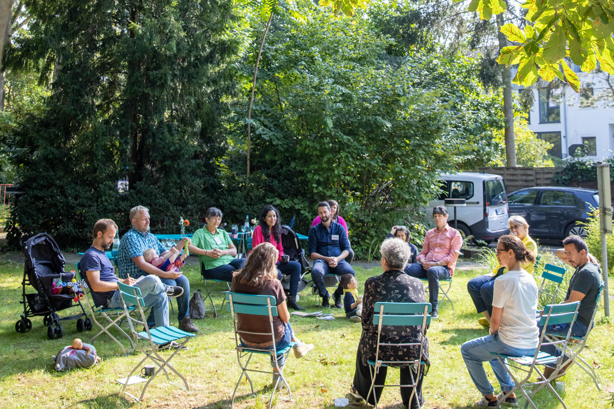 Austauschrunde im Freien