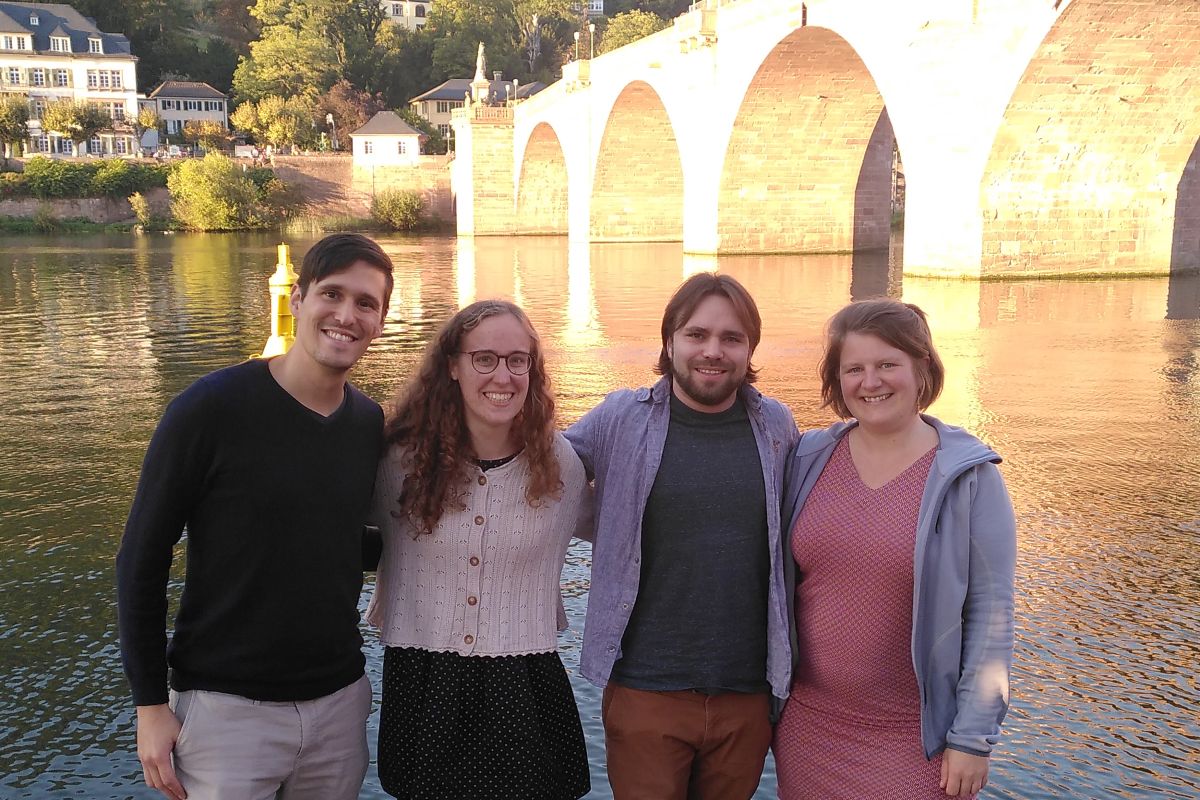 Bei dem Treffen des Arbeitskreises Balkan von pax christi in Heidelberg sind Sebastian Heidenthal, Lara Weller, Simon Mallas und Lea Scholtes dabei (von links). Nicht dabei sind Judith Gebhardt und Gerda Seidelmann. 
