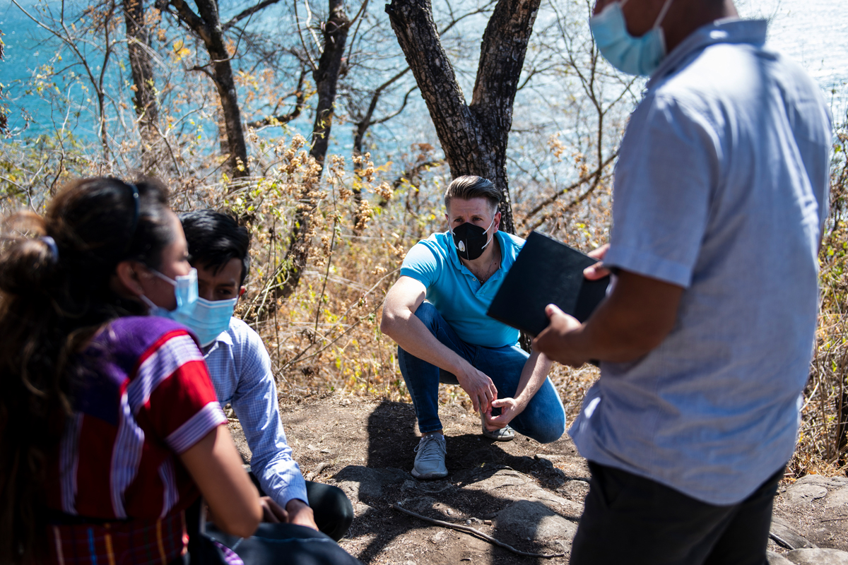 Der guatemaltekische Staat fördert den Bereich der Jugendarbeit kaum, deshalb führt Kaji B’atz‘ das Engagement für junge Menschen auch im Lockdown fort.