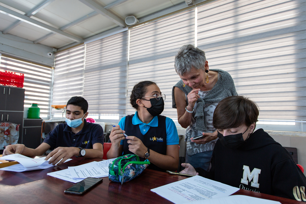 Soziales Lernen ist Ingeborg Tiemann wichtig. Mit dem Debattieren will sie Freiräume schaffen, in denen die Kinder sich ohne Leistungsdruck äußern dürfen.