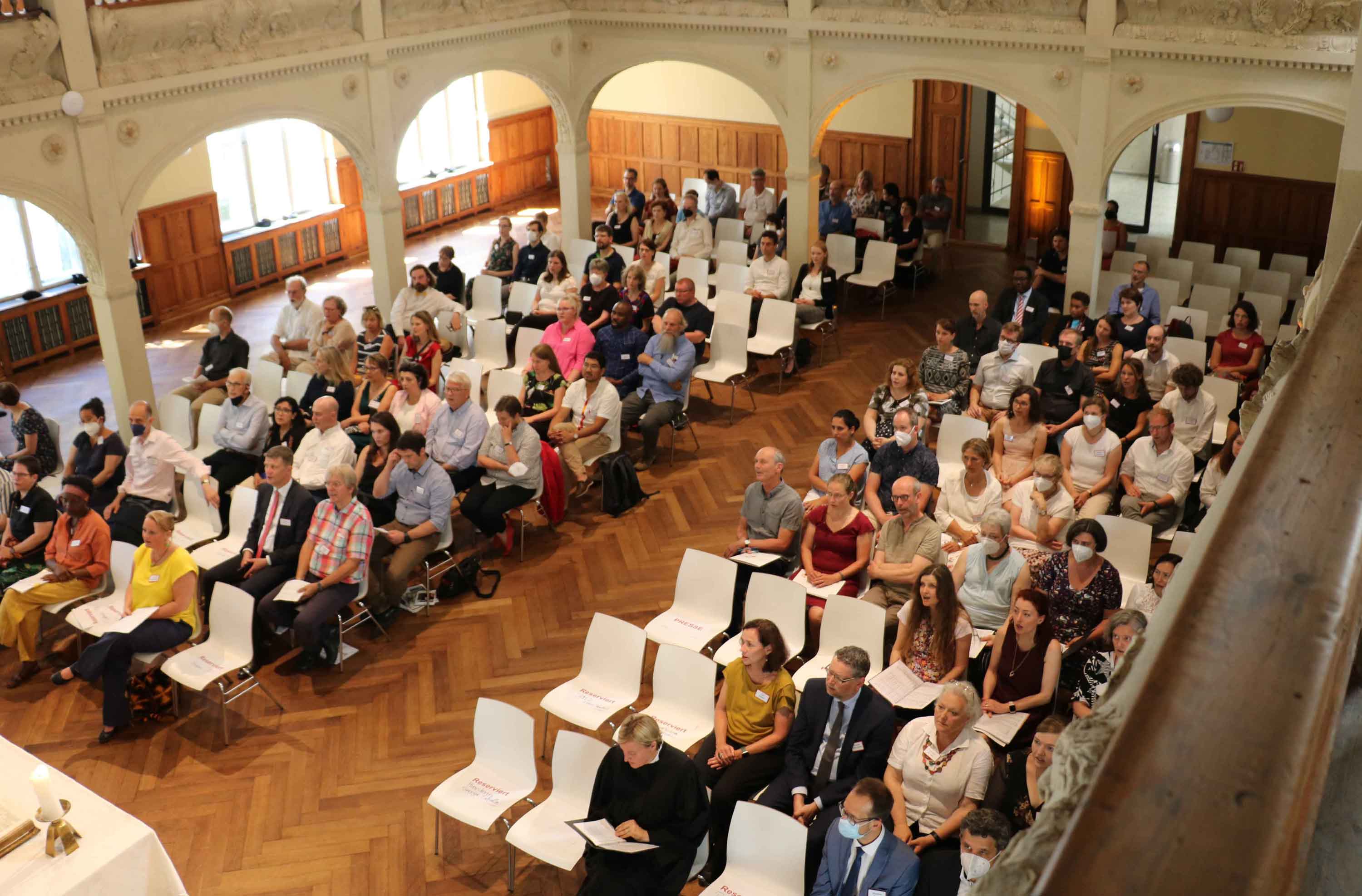 Die zurückgekehrten Fachkräfte, Vertreter*innen der Dienste und Vertreter*innen des BMZ beim Festakt in Berlin
