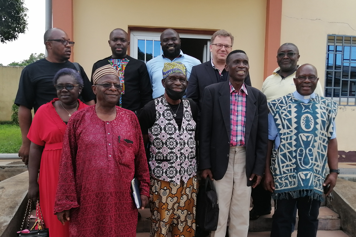 Treffen mit einer Arbeitsgruppe der Justice and Peace Kommission, in der sich Angehörige aus Wissenschaft, Zivilgesellschaft und dem katholischen Netzwerk mit dem kolonialen Erbe auseinandersetzen. 