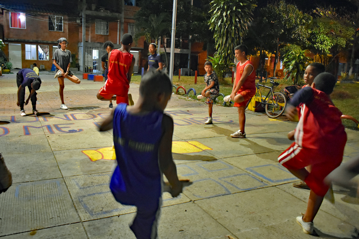 "Ich werde nicht aufgeben" heißt die Stiftung des ehemaligen Boxers Jhon Jairo Mina, die Sportangebote als "Empowerment" anbietet.