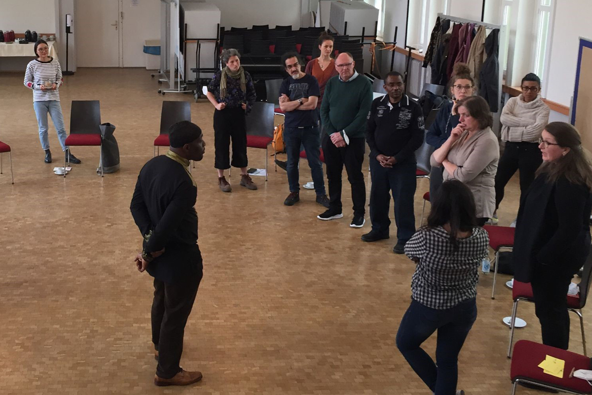 Diskussionen in großer Runde.