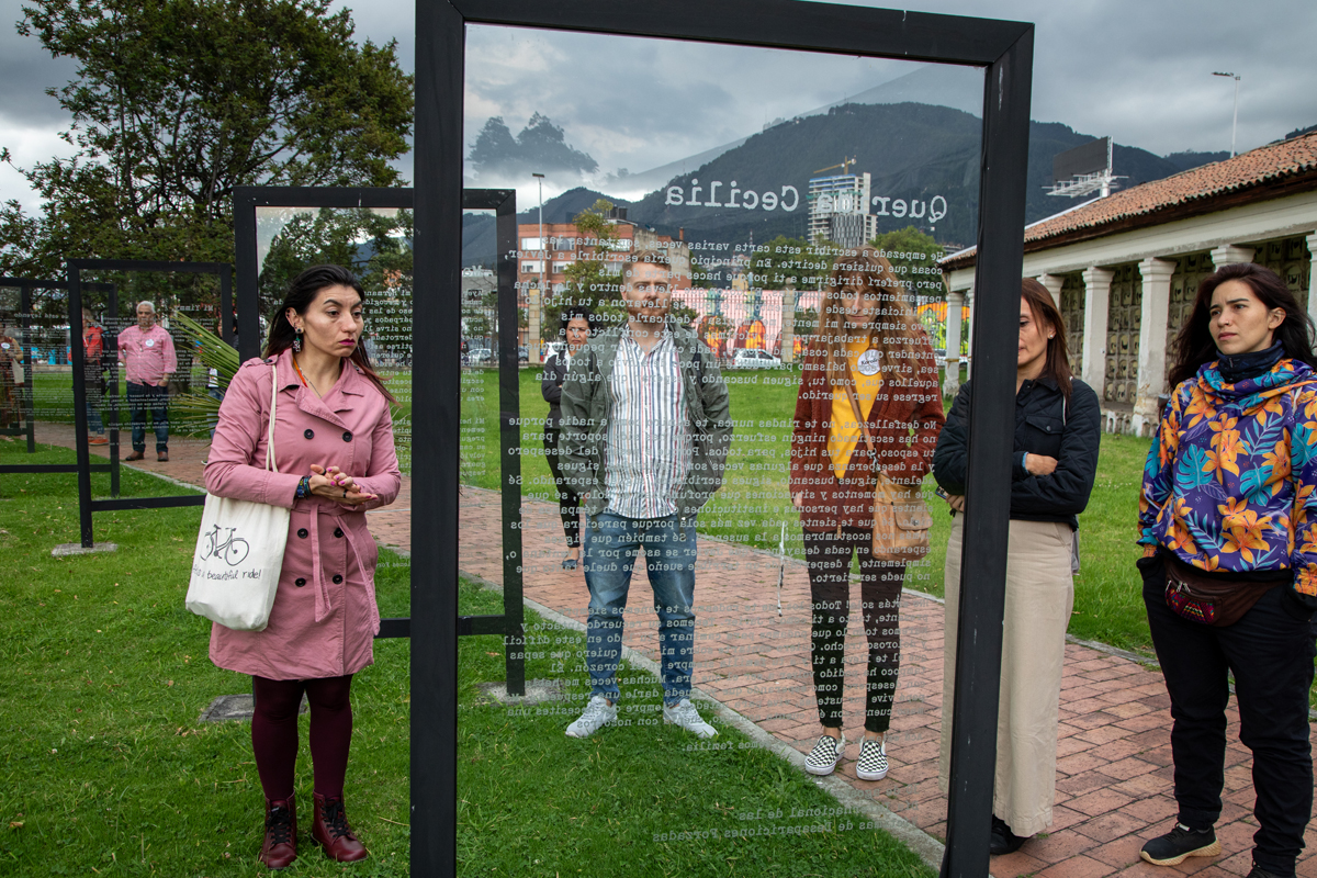 Installation vor dem "Zentrum für Erinnerung, Frieden und Versöhnung" in Bogotá
