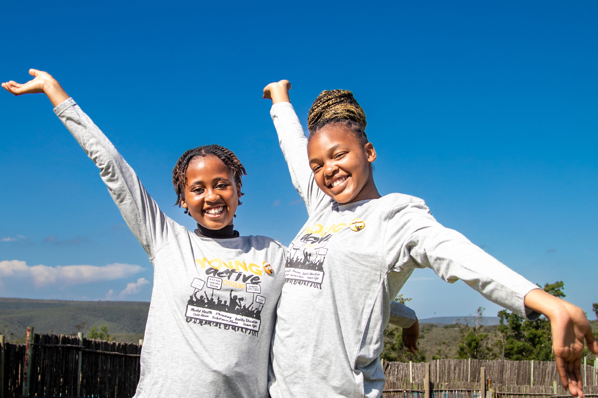 Jugendliche Changemaker_TAlentfabrik zwei jugendliche freuen sich