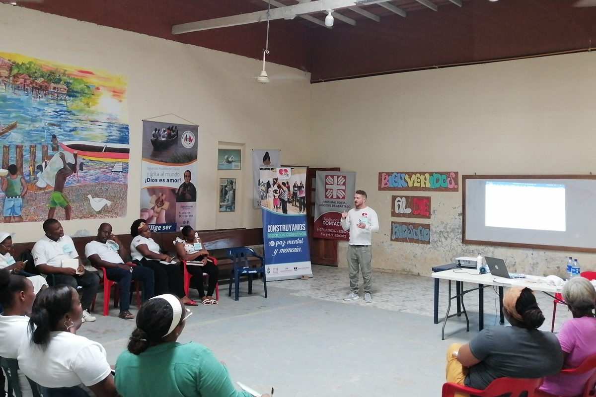 Blick in Saal bei Workshop Blick in Saal bei Workshop